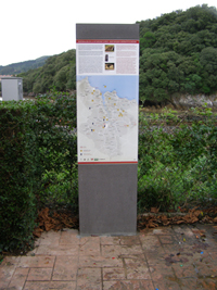 Panel situado en el parque de Sukarrieta